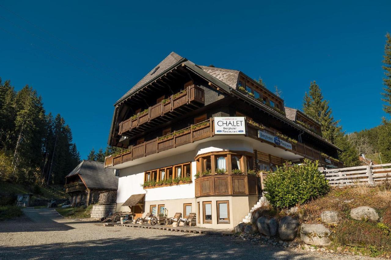 Berghotel Und Restaurant Kraeuter Chalet Furtwangen Exterior photo